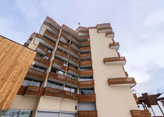 Apartment Dome De Polset - Location: Renove Et Ensoleille Avec Vue Sur Les Montagnes Mae-9125